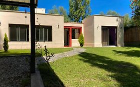 ENCANTO DE CHACRAS- Moderna-A metros de la plaza